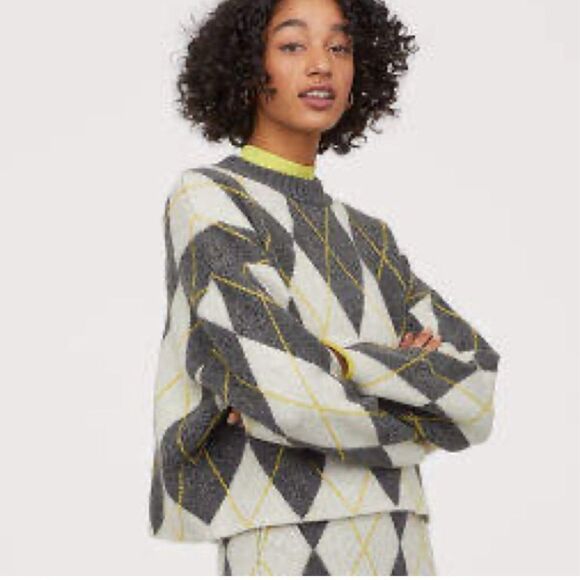 Pringle of Scotland x H&M Diamond Check Wool Blend Sweater - Picture 2 of 9